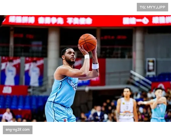 青岛队外援韦瑟斯庞单场56分 超级外援驱动模式效果显著 青岛队外援韦瑟斯庞单场56分 超级外援驱动模式效果显著